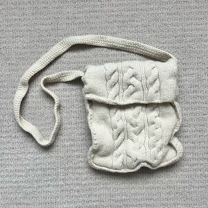 100% Wool cable knit bag